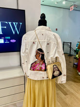 Load image into Gallery viewer, Gold Rani Clutch