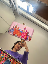 Load image into Gallery viewer, PRESALE: NYC Fabric Skyline Clutch
